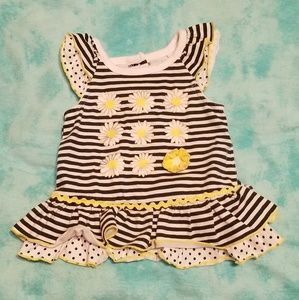 Black And White Stripe Daisy ruffle tunic. 
